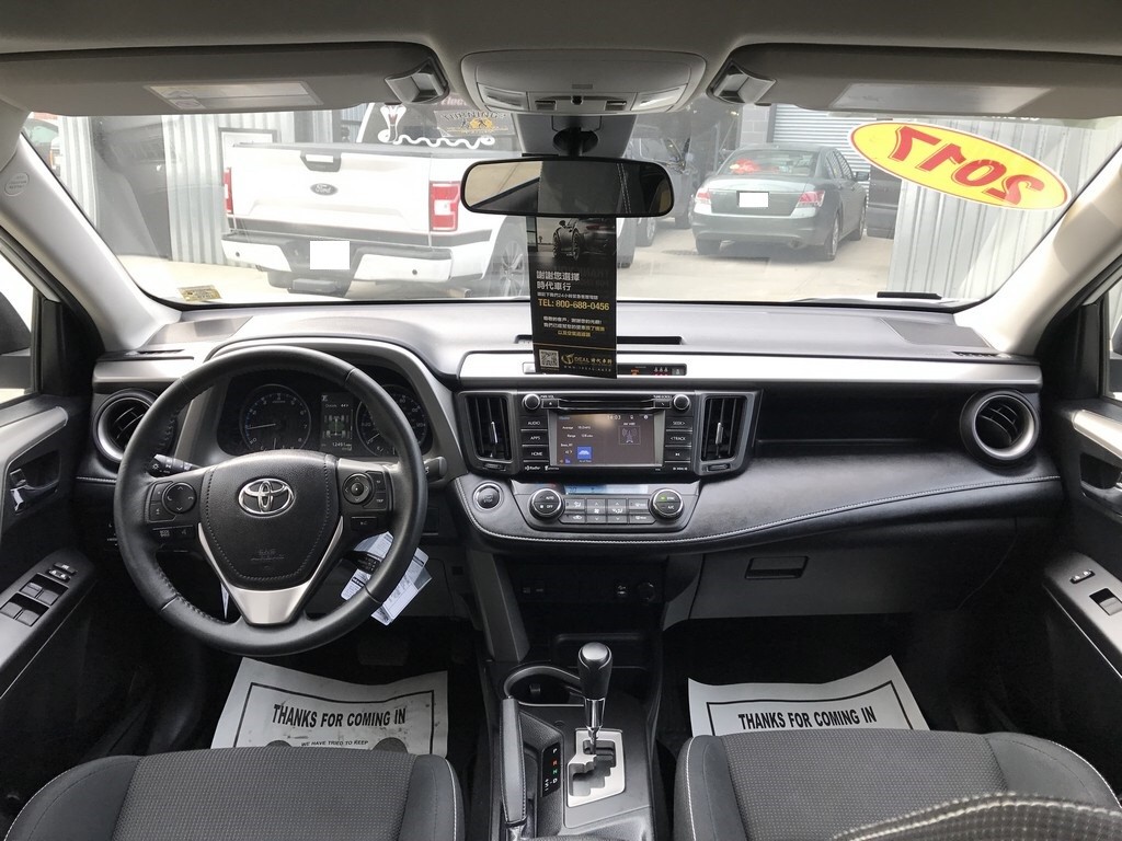 2017 Toyota RAV4 xle AWD 四驱 中配 带天窗 一键启动 才开了12000miles 